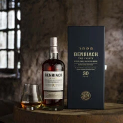 BenRiach 30 Year Old -Liquor Discount Store benriach 30yo lifestyle 01