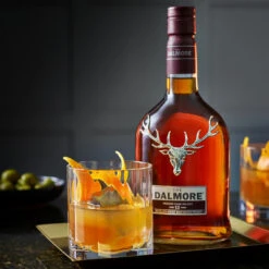 Dalmore 12 Year Old Sherry Cask Select -Liquor Discount Store dalmore 12yo sherrycaskselect lifestyle 05