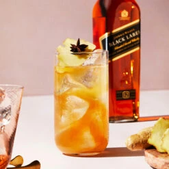 Johnnie Walker Black Label Gift Tin -Liquor Discount Store johnniewalker blacklabel gifttin lifestyle 06