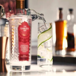 The Lakes Pink Grapefruit Gin -Liquor Discount Store thelakes pinkgrapefruitgin lifestyle 01